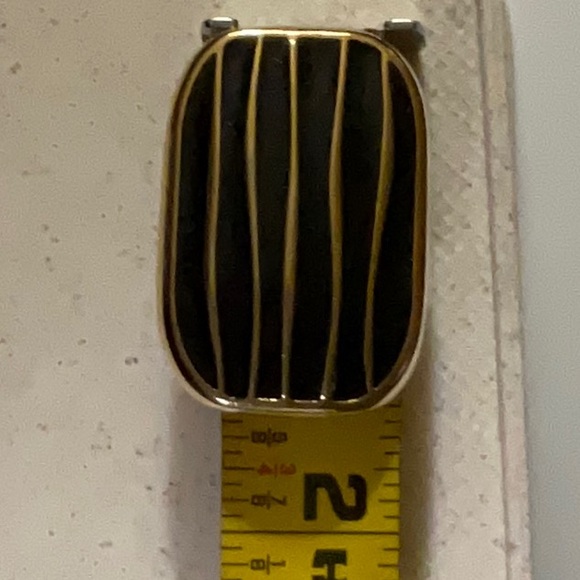 Weekenders Brooch Pin and Clip Earrings Black Enamel and Gold-Tone Metal Vintage - Picture 8 of 10